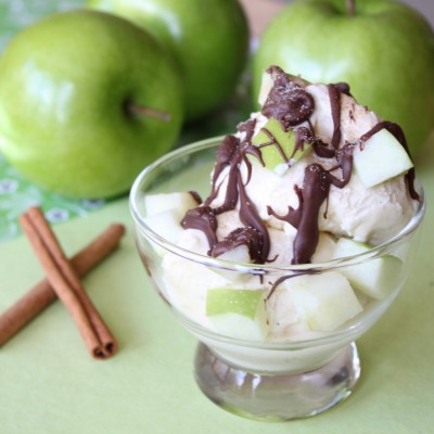 Chocolate Apple-Cinnamon Sundae