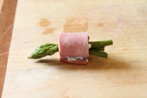 Ham-Asparagus Roll