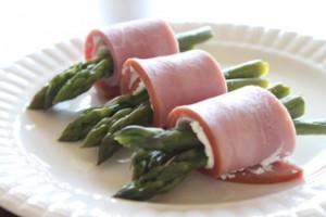 Ham-Asparagus Rolls