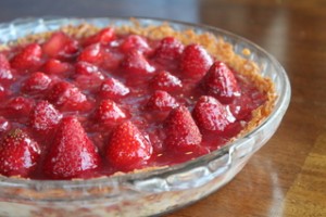 French Strawberry Glace Pie