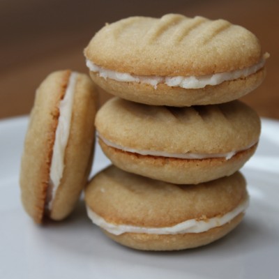 Caramel Cream Cookie Sandwiches